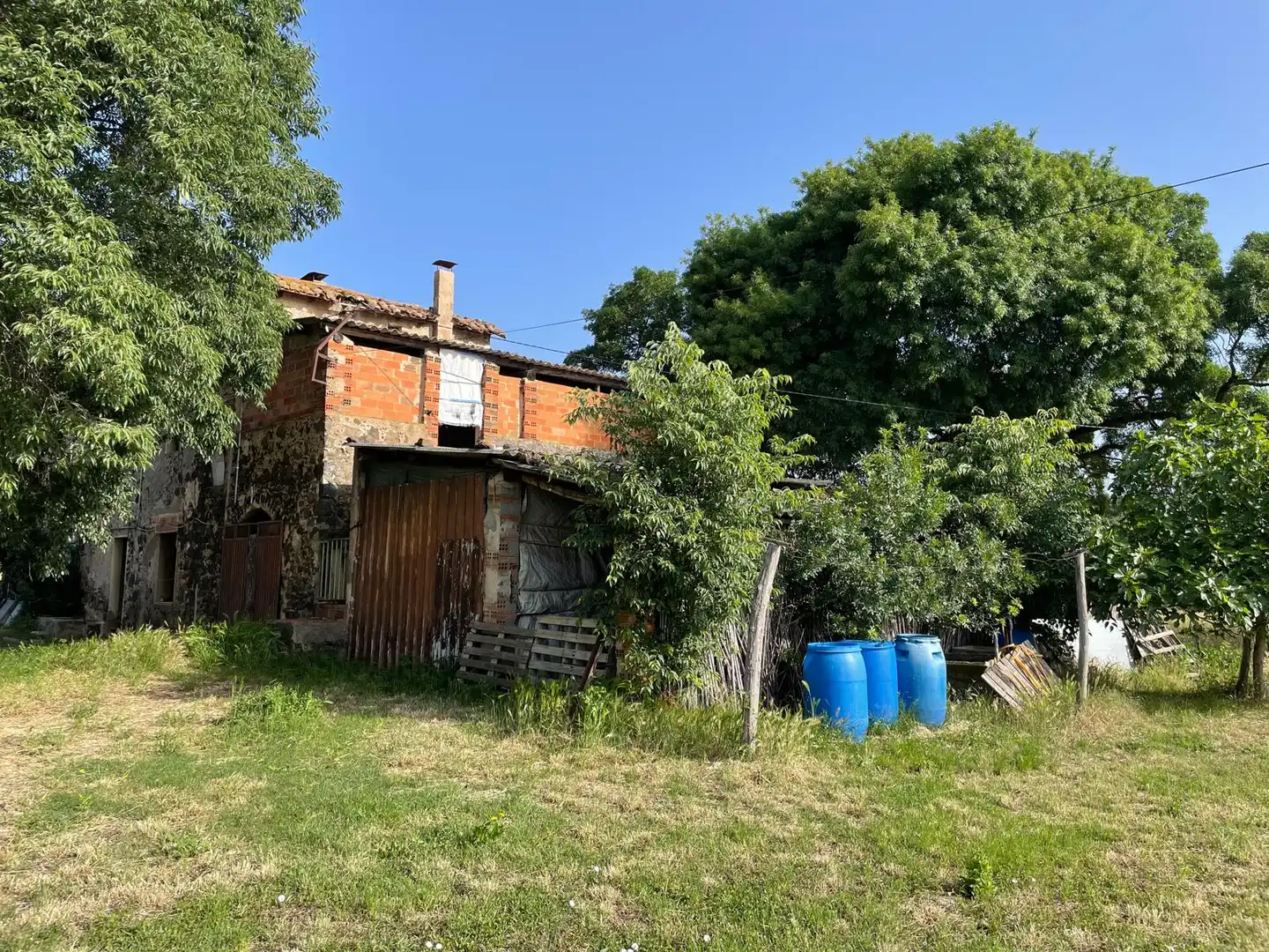 Casa rustica con giardino in vendita a Sant Jaume de Llierca, imagen 7