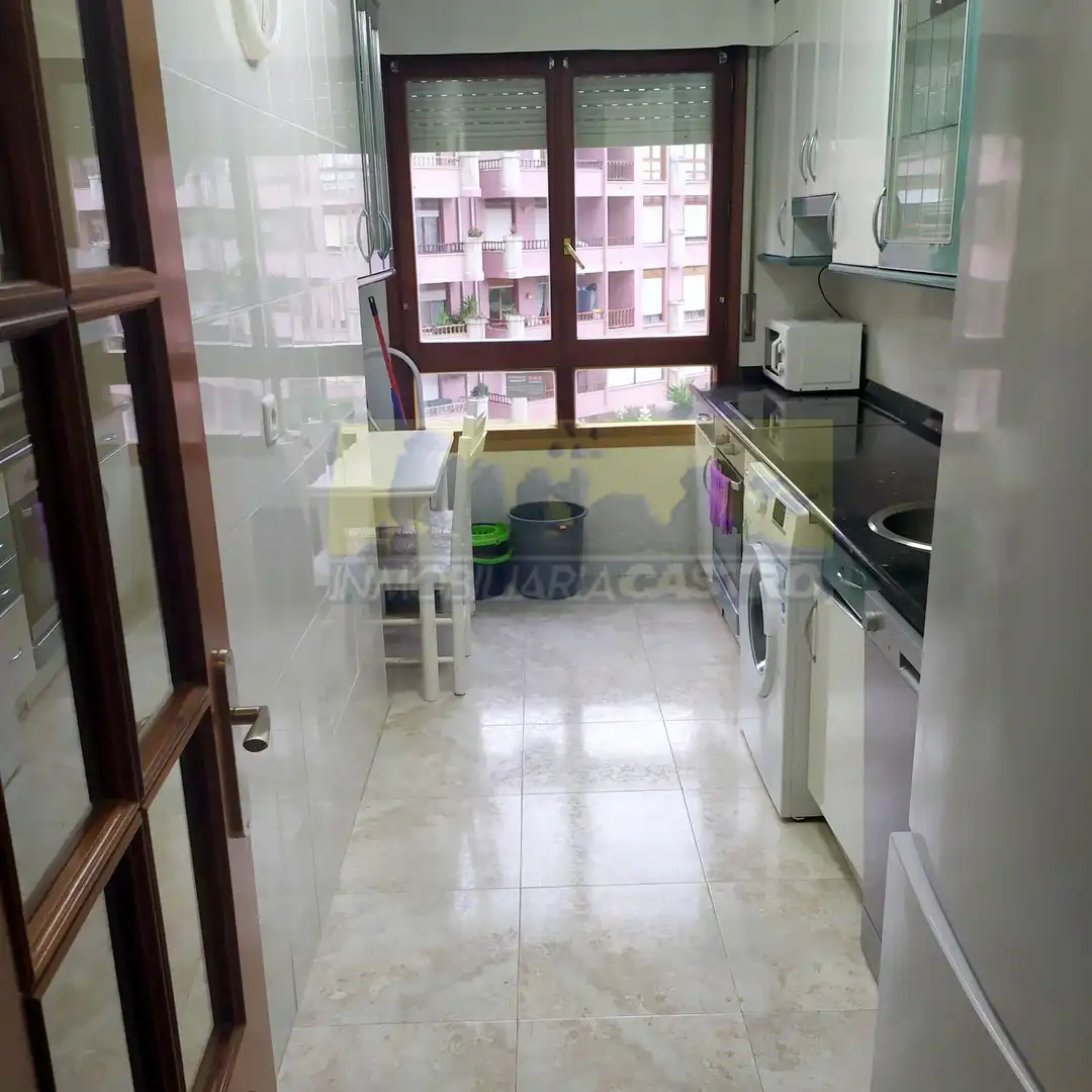 Küche von Wohnung zur Miete in Castro-Urdiales mit Heizung, Möbliert und Balkon