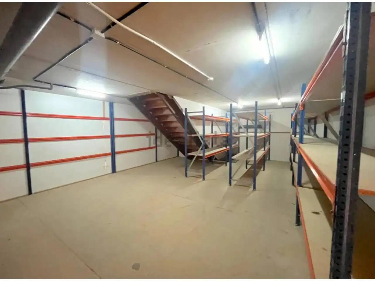 Nave industrial de alquiler en Loiu