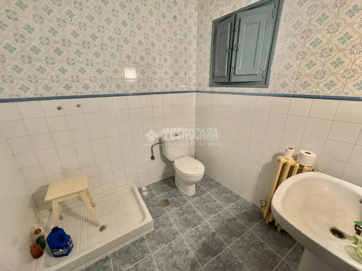 Bany de Casa adosada en venda en Villanueva de Duero amb Calefacció