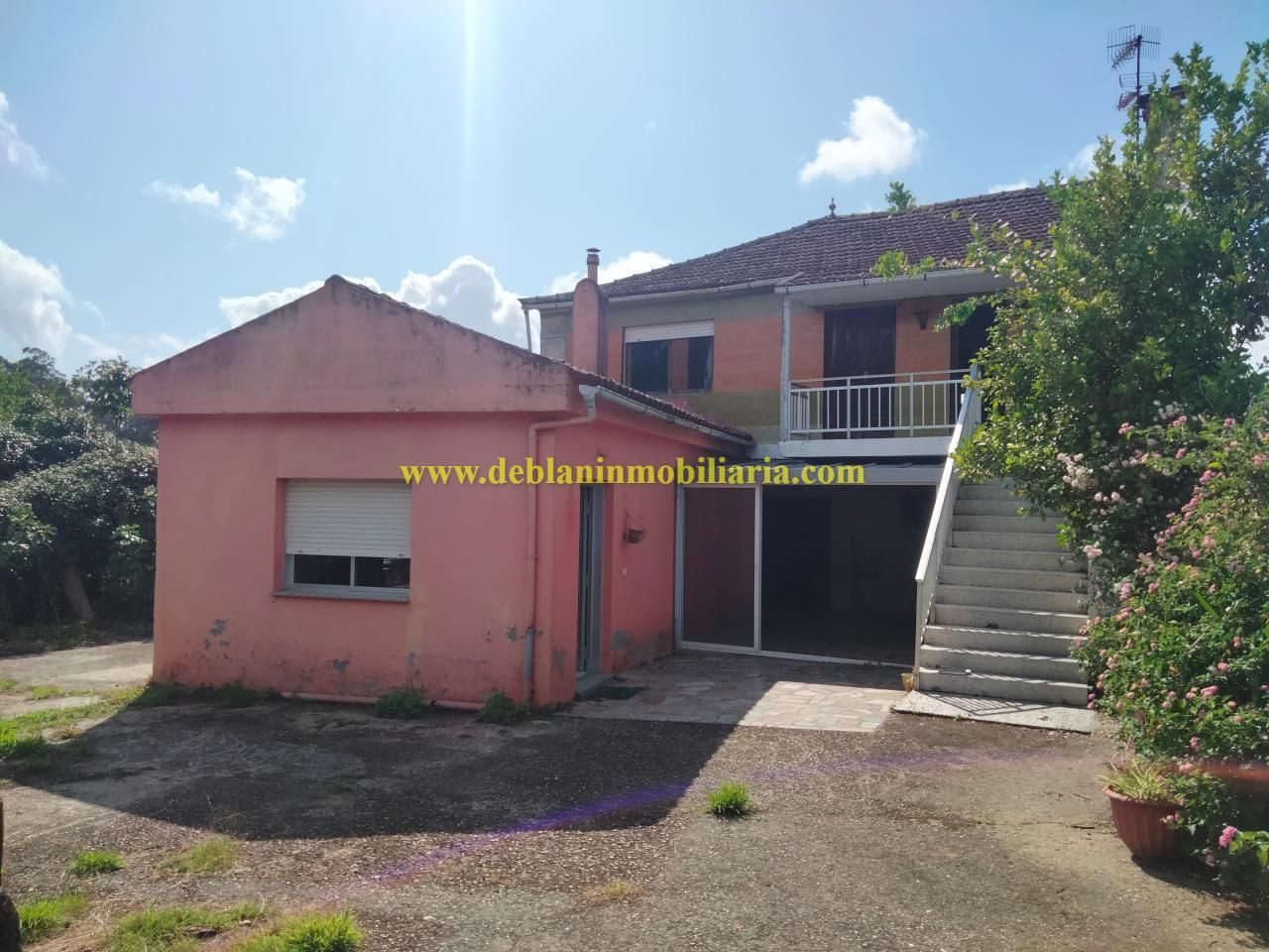 Exterior view of House or chalet for sale in Salvaterra de Miño  with Private garden