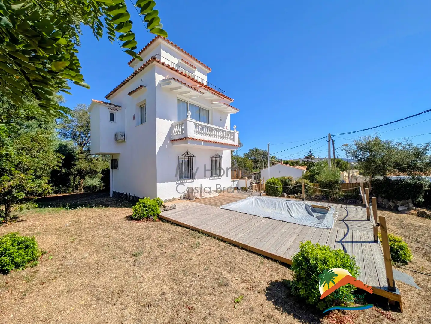 Vista exterior de Casa o xalet en venda en Lloret de Mar amb Aire condicionat, Calefacció i Jardí privat