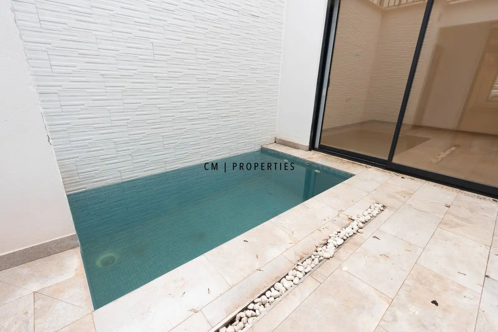 Swimming pool of Flat for sale in Valencia  with Air Conditioner, Heating and Swimming Pool