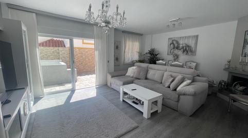 Foto 3 de Casa adosada en venda a Calle Ribera del Duero, 2u, Viña Málaga, Málaga