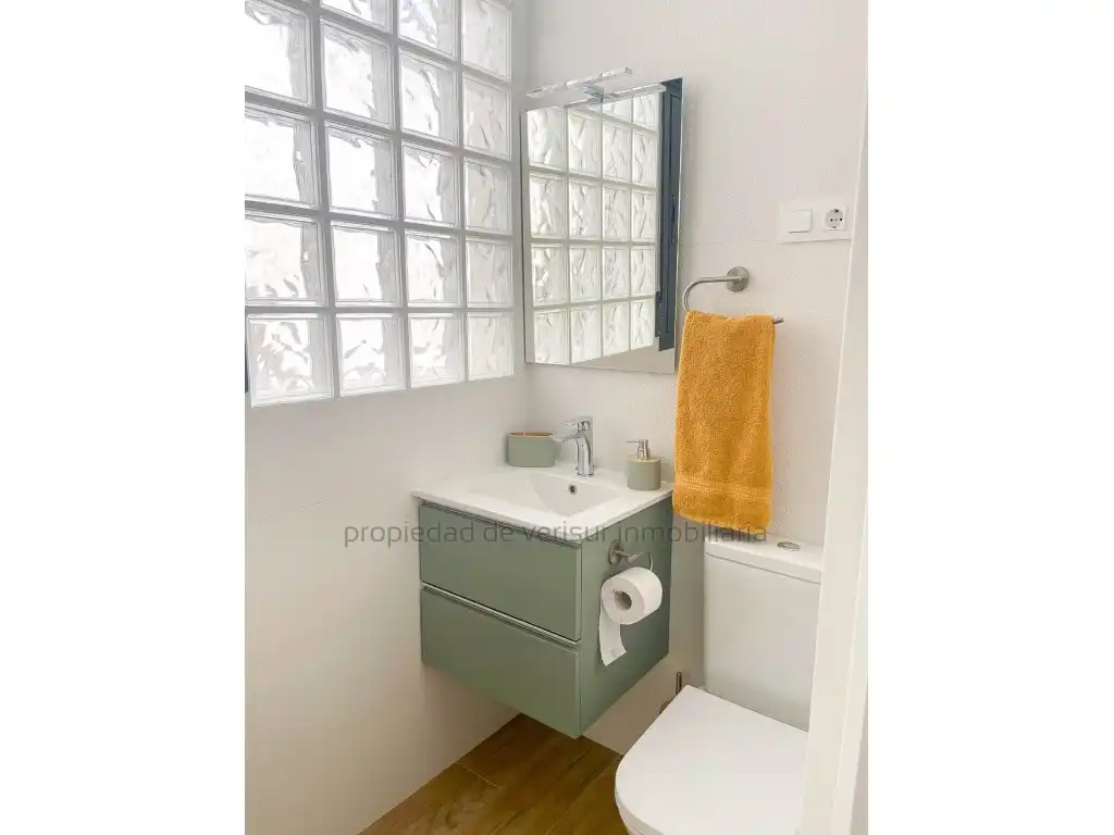 Badezimmer von Wohnung zur Miete in Águilas mit Klimaanlage, Terrasse und Möbliert