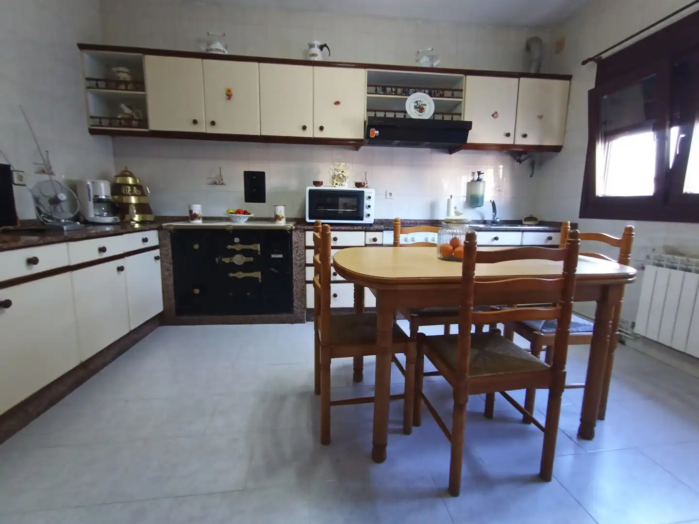 Cocina de Casa o chalet en venta en Carnota con Calefacción, Parquet y Amueblado