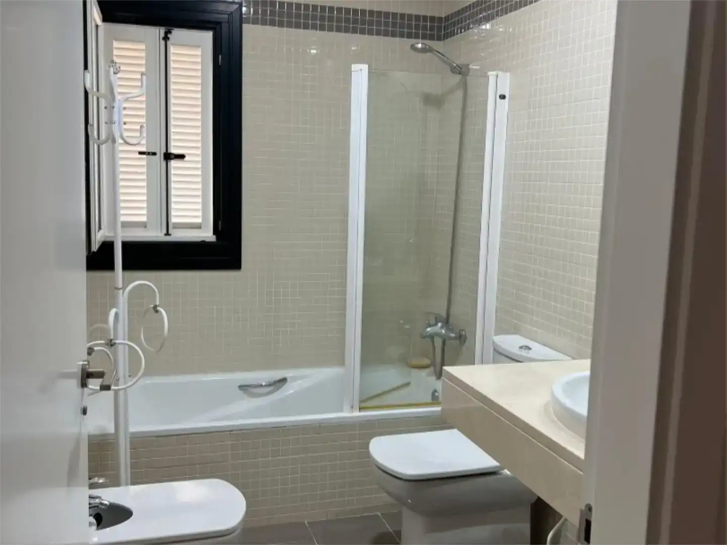 Bathroom of Flat for rent in Conil de la Frontera  with Air Conditioner, Private garden and Swimming Pool