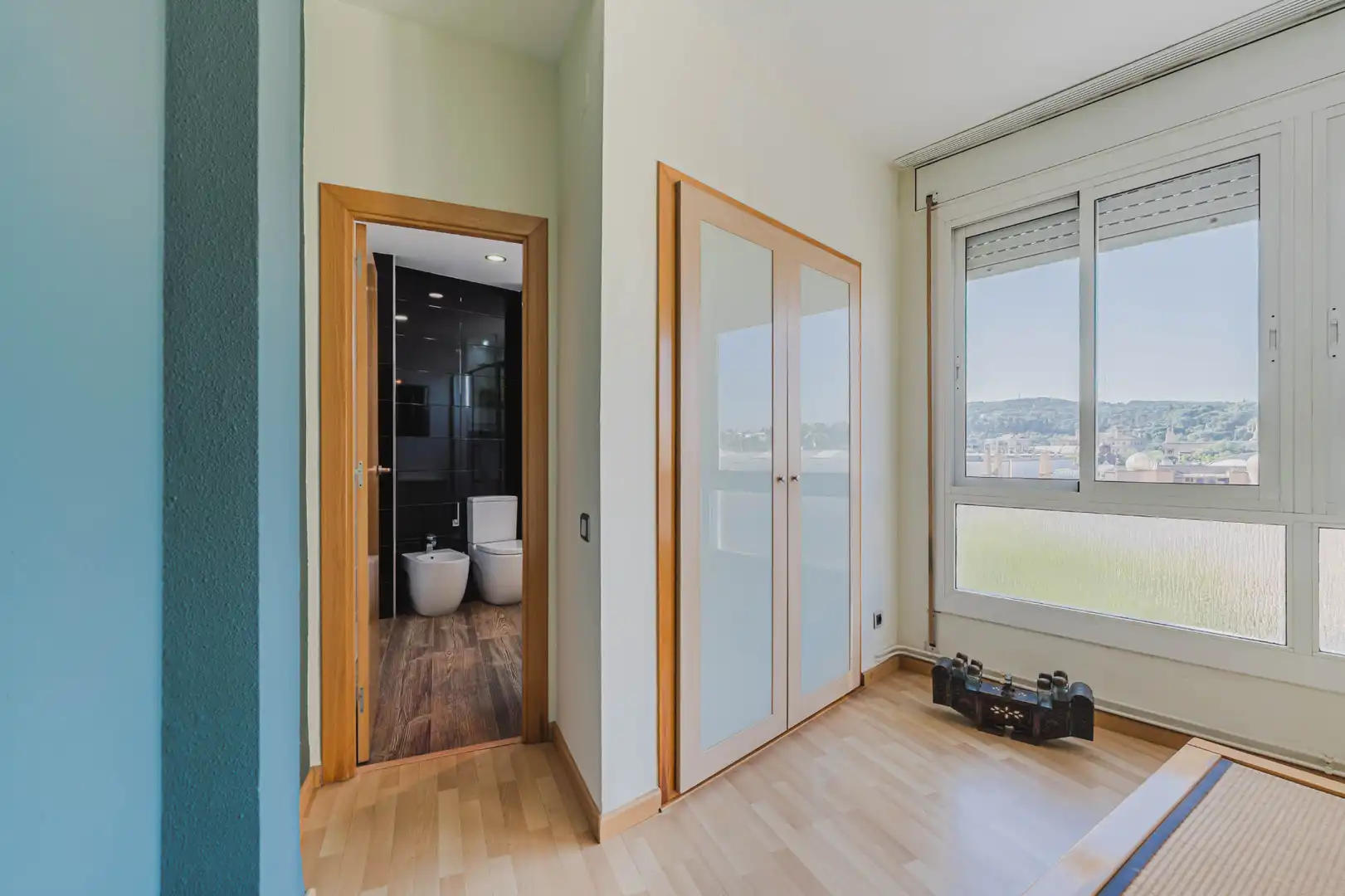 Bedroom of Flat for sale in Barcelona  with Air Conditioner, Heating and Parquet flooring