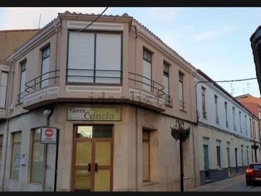 House for sale in Santa María del Páramo