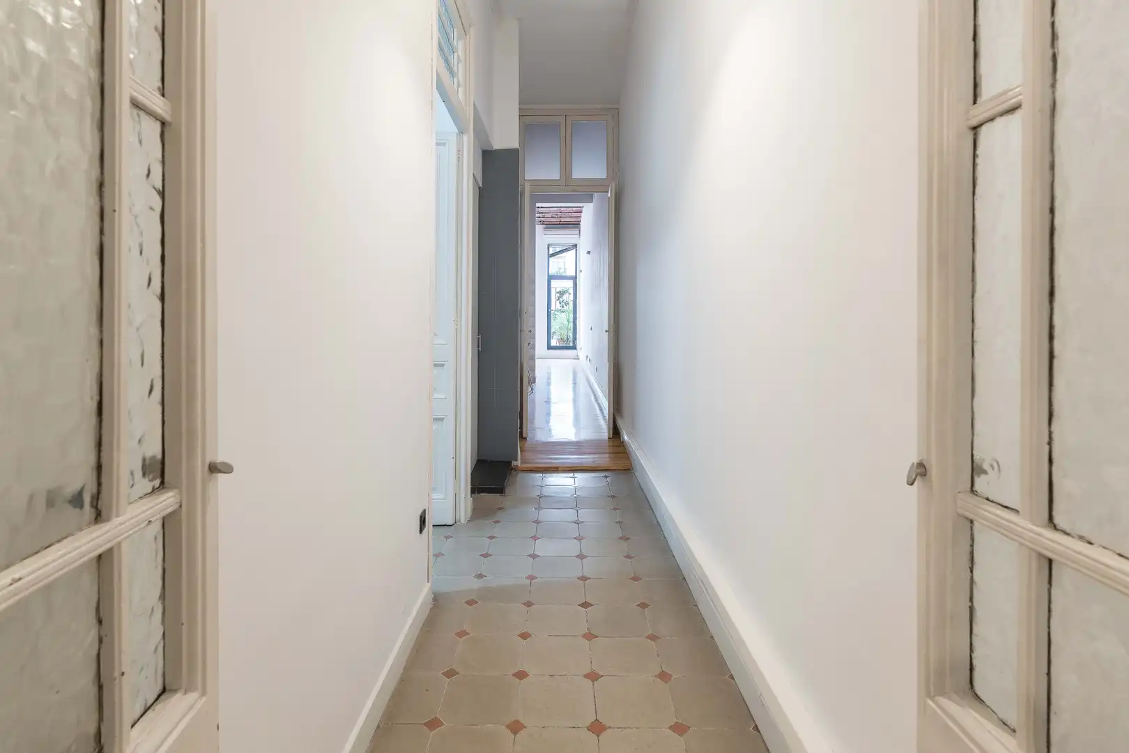 Büro zum Verkauf in Barcelona mit Klimaanlage und Terrasse