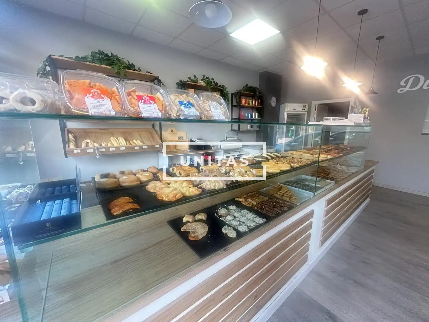 Locale commerciale in affitto a Calle RAFAEL ALTAMIRA 8, imagen 4