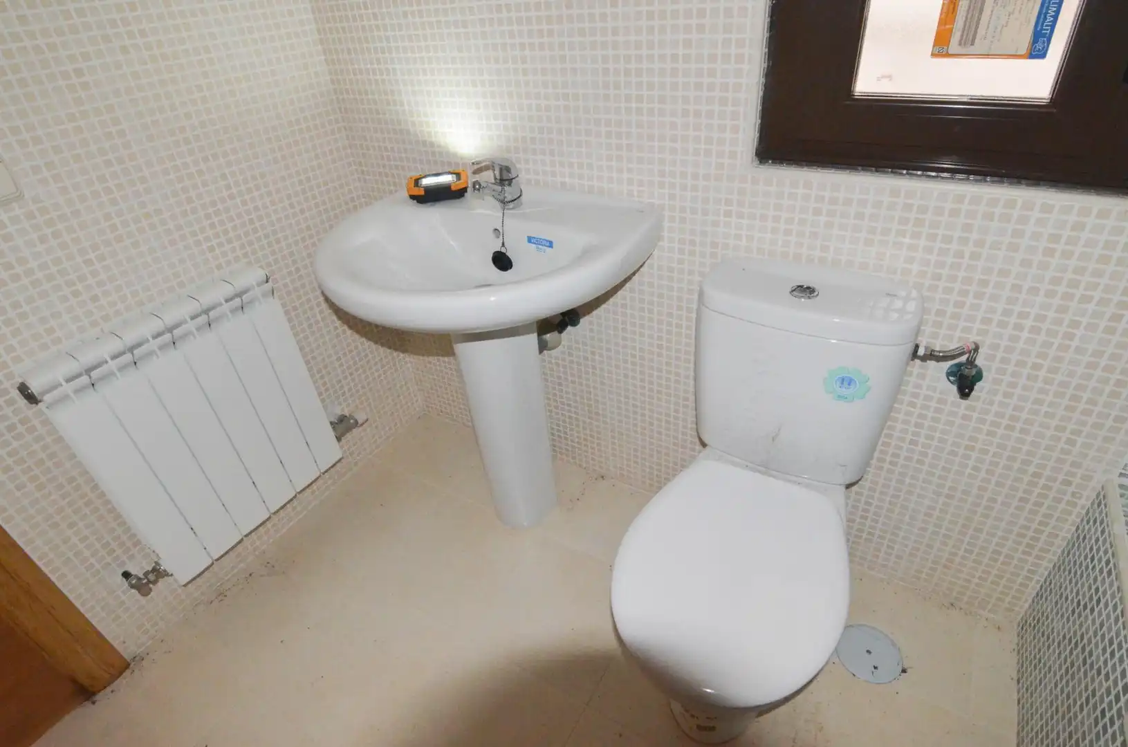 Bathroom of Flat for sale in La Fuente de San Esteban   with Heating, Storage room and Balcony
