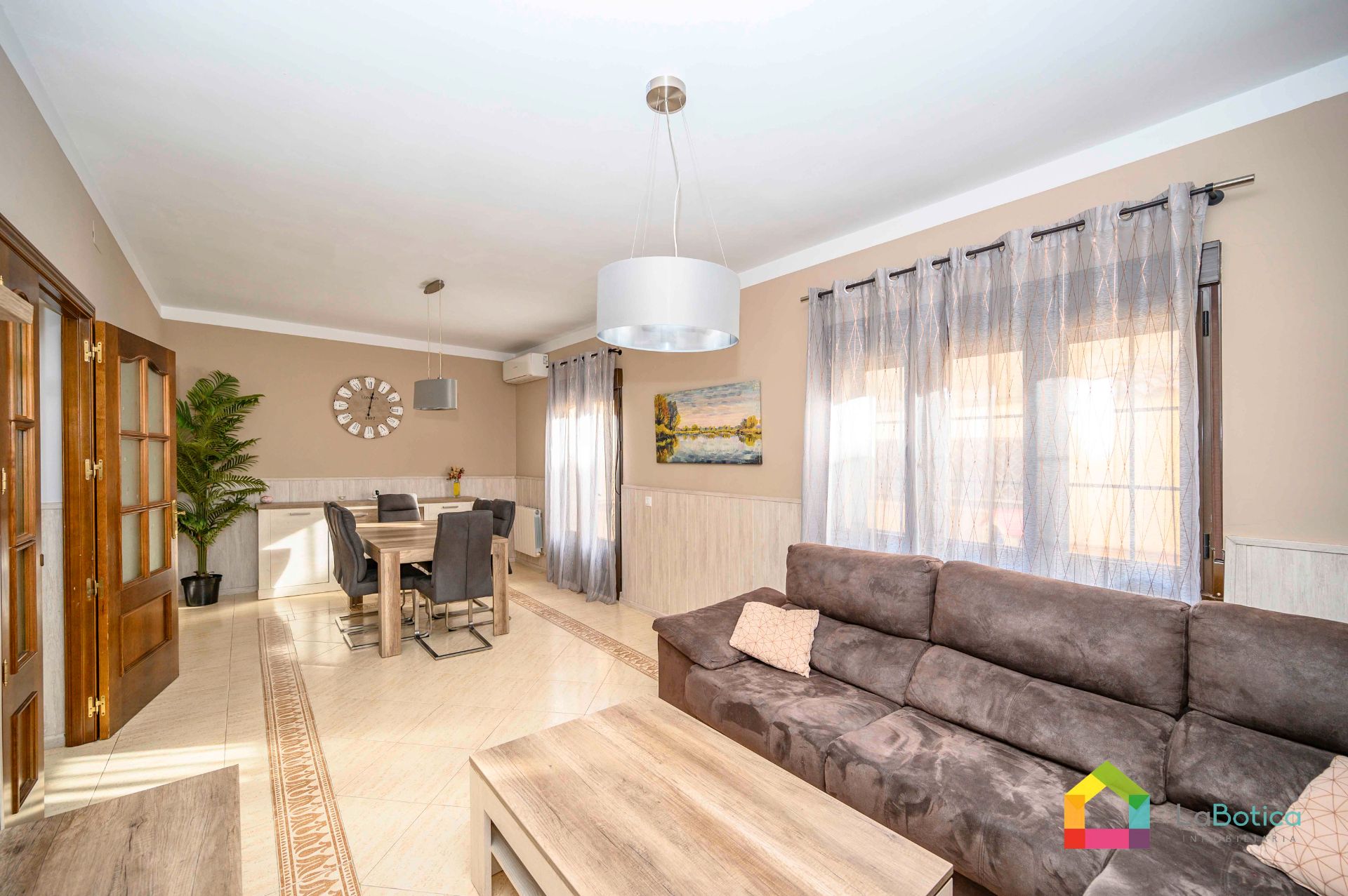 Living room of Single-family semi-detached for sale in Olías del Rey  with Air Conditioner and Heating