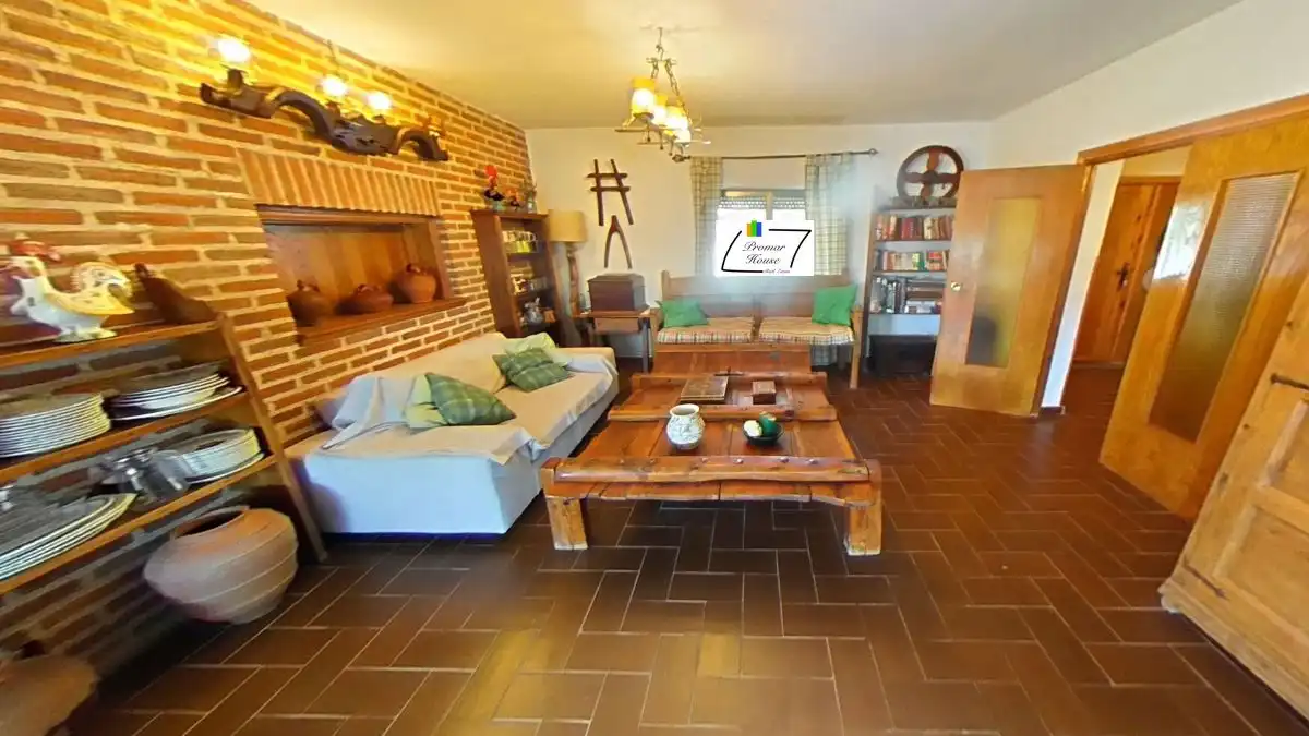 Sala de estar de Casa o chalet en venta en Muñogrande con Calefacción, Jardín privado y Trastero