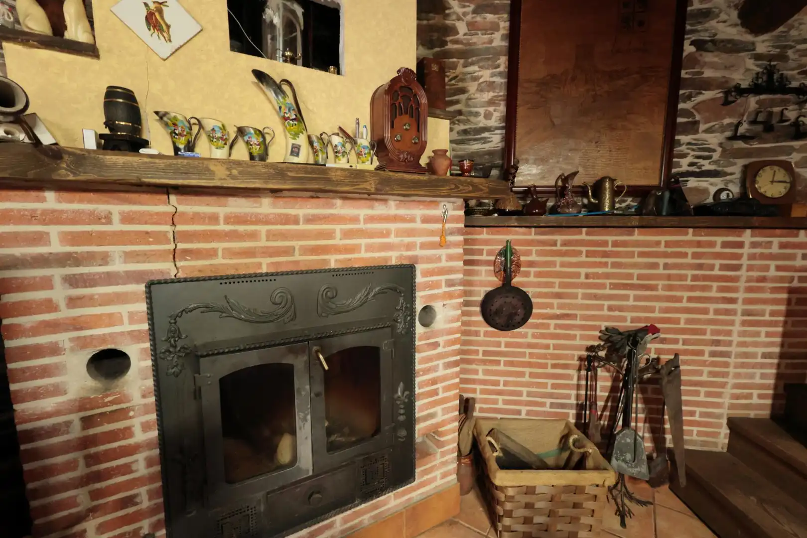 Casa rústica amb terrassa en venda a Villafranca del Bierzo, imagen 3