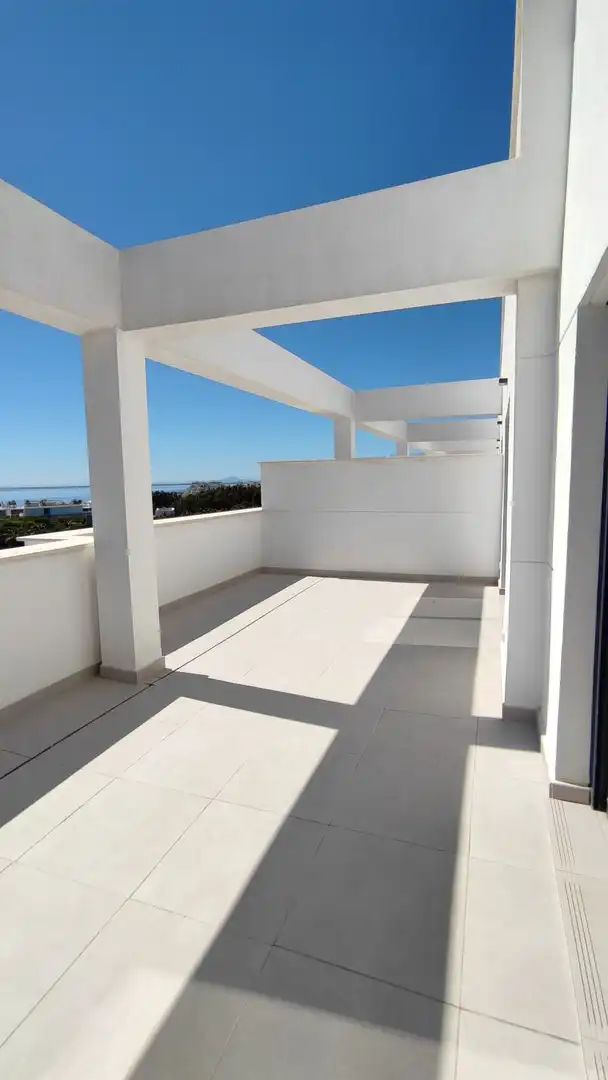 Penthouse with pool for sale in Estepona - Estepona,Centro,Avenida Juan Carlos I, imagen 9