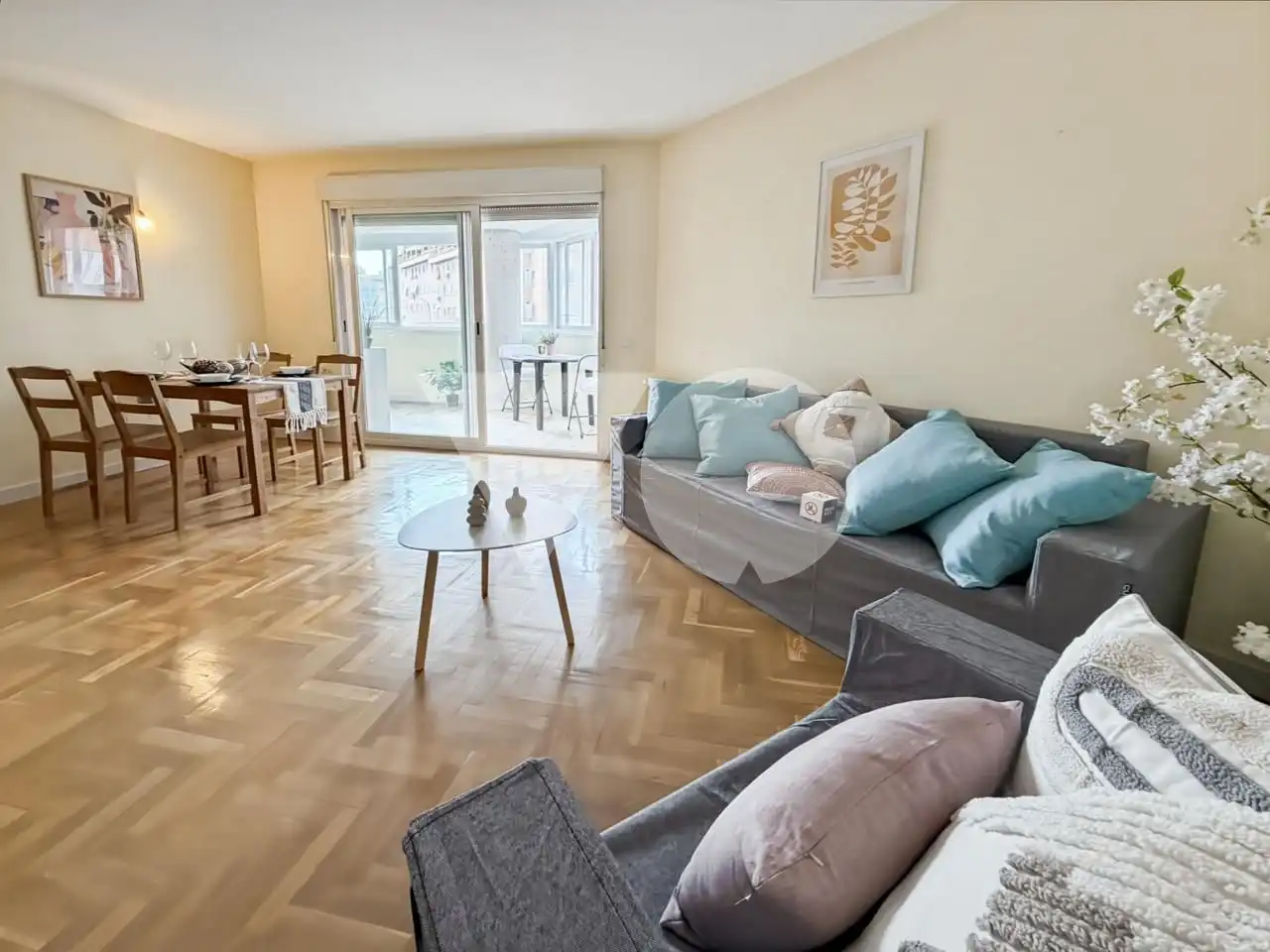 Sala de estar de Piso en venta en Madrid con Calefacción, Parquet y Terraza
