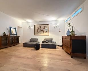 Living room of Premises for sale in  Barcelona Capital