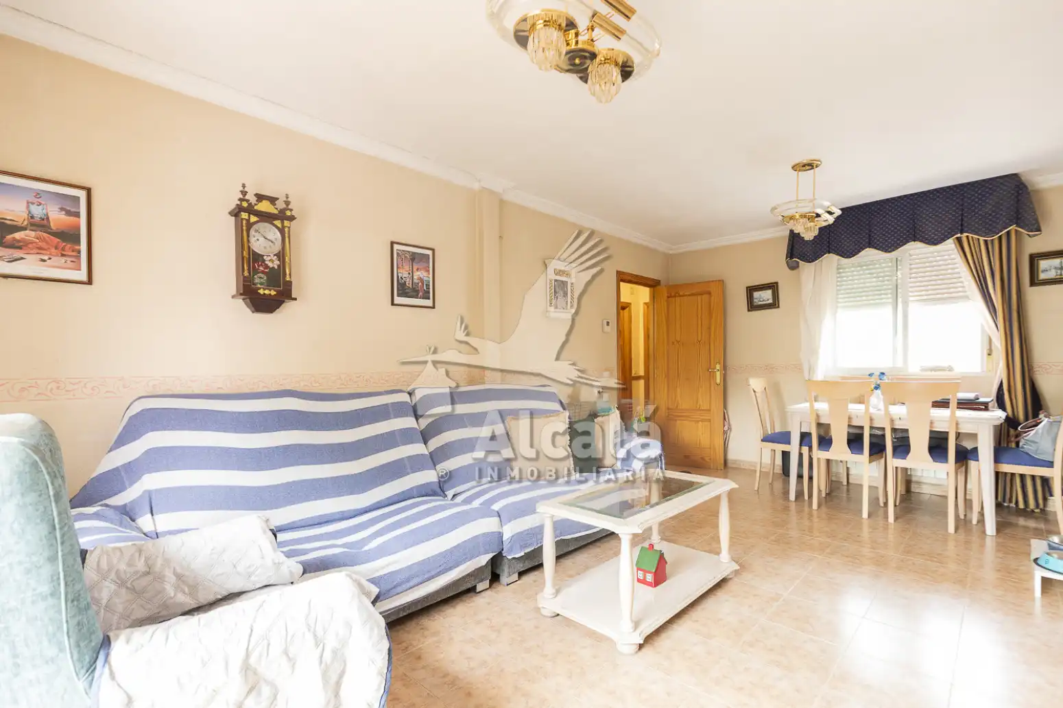 Casa amb terrassa en venda a Villanueva de la Torre, imagen 9