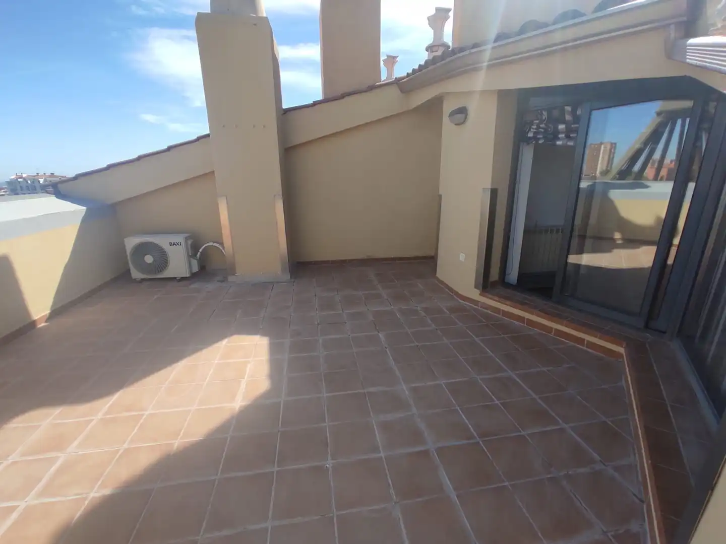 Maisonette mit Terrasse zum Verkauf in Nord-est, imagen 3