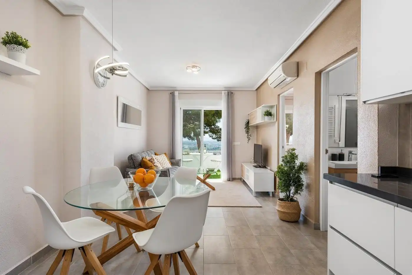 Sala d'estar de Planta baixa de lloguer en Rojales amb Aire condicionat, Terrassa i Piscina