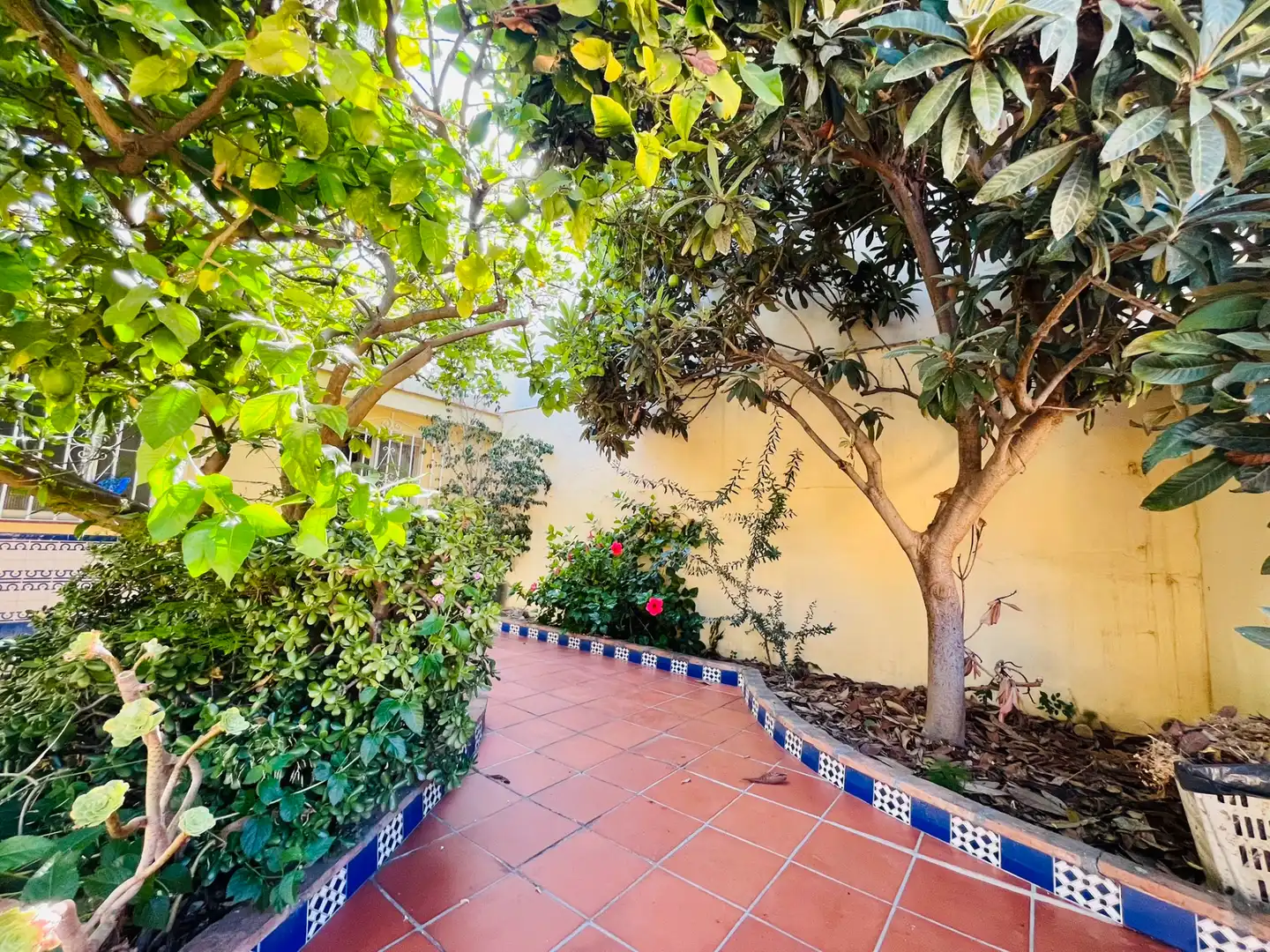 Jardín de Casa o chalet en venta en Fuengirola con Aire acondicionado, Jardín privado y Terraza