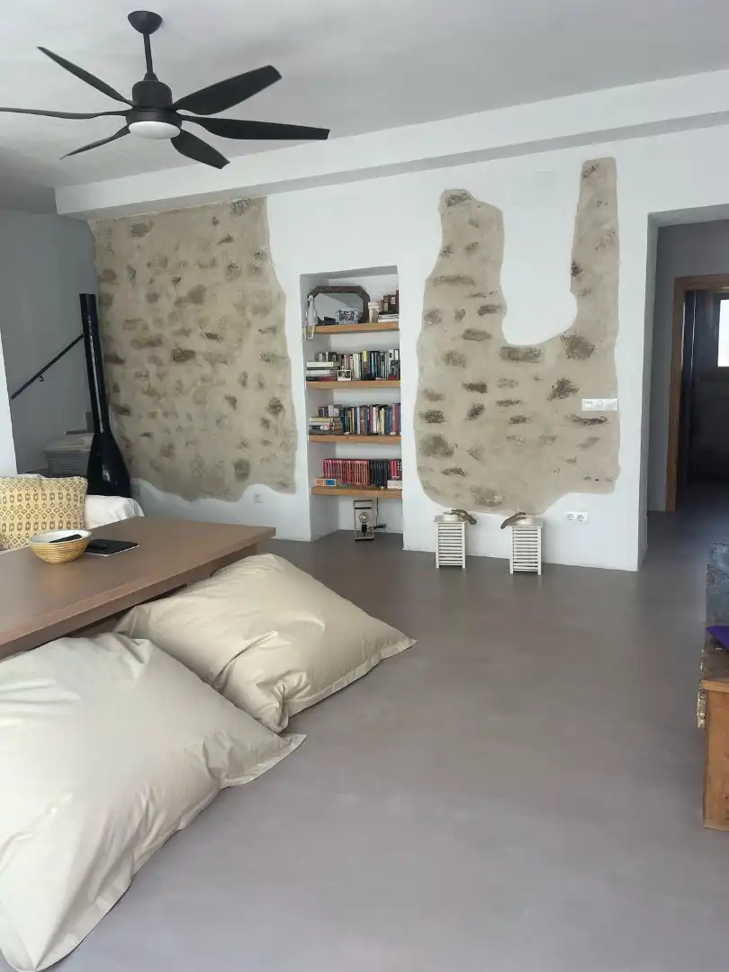 Sala d'estar de Casa adosada en venda en Tarifa amb Jardí privat, Terrassa i Piscina