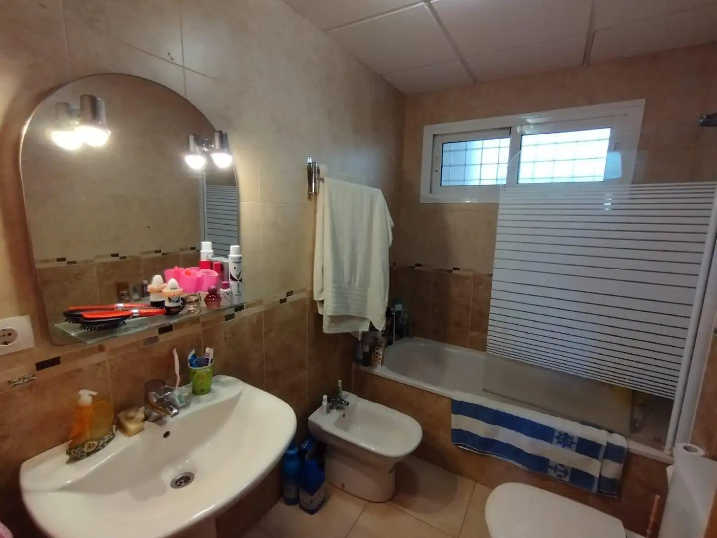Bathroom of Ground floor for rent in Roquetas de Mar