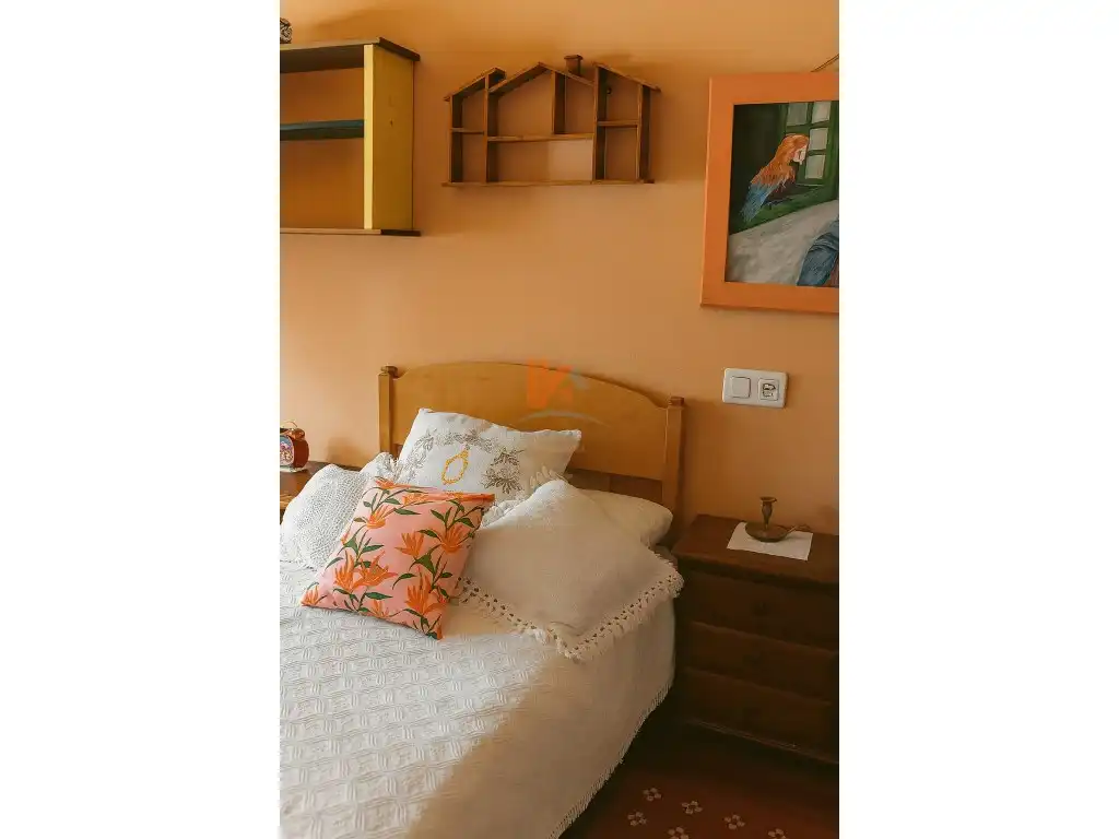 Dormitori de Casa o xalet en venda en Santiago de Compostela 