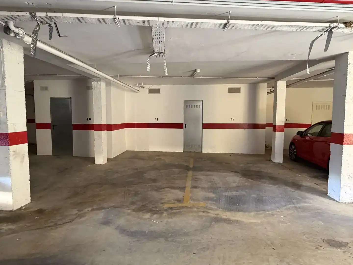 Parkplatz von Einfamilien-Reihenhaus zur Miete in Islantilla Golf