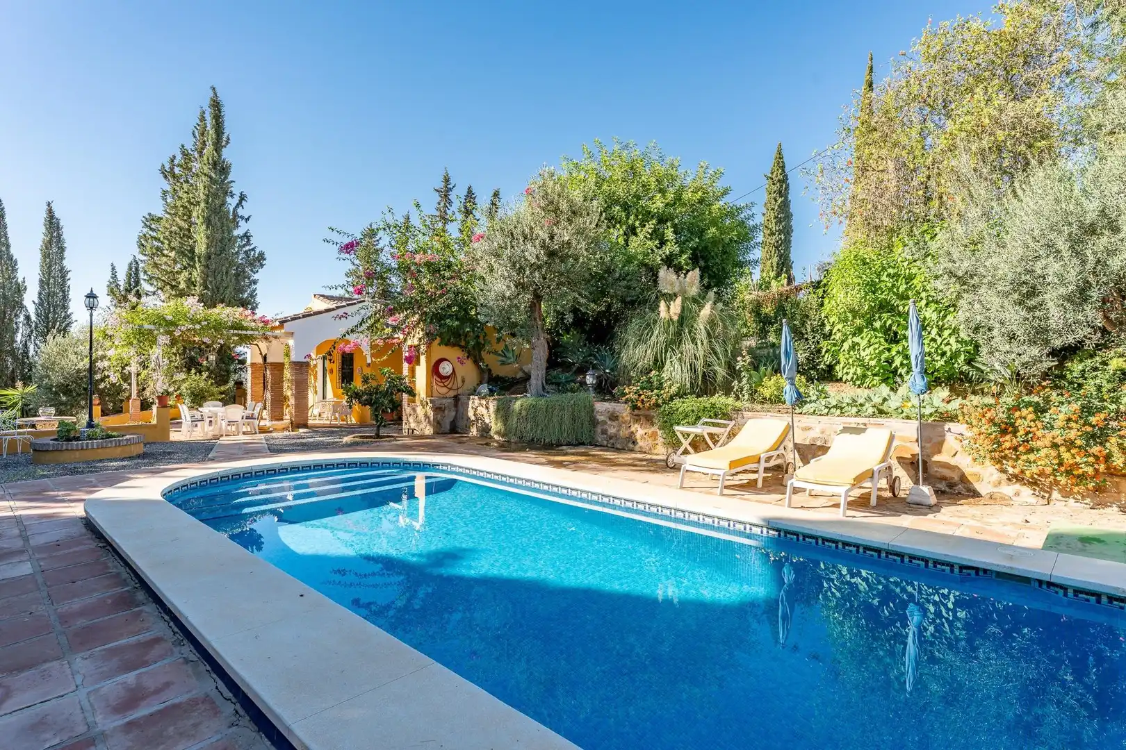 Casa con piscina in vendita a Calle cañada serrana 3