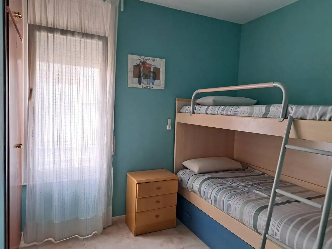 Schlafzimmer von Haus oder Chalet zur Miete in Vilanova i la Geltrú mit Klimaanlage, Heizung und Privatgarten
