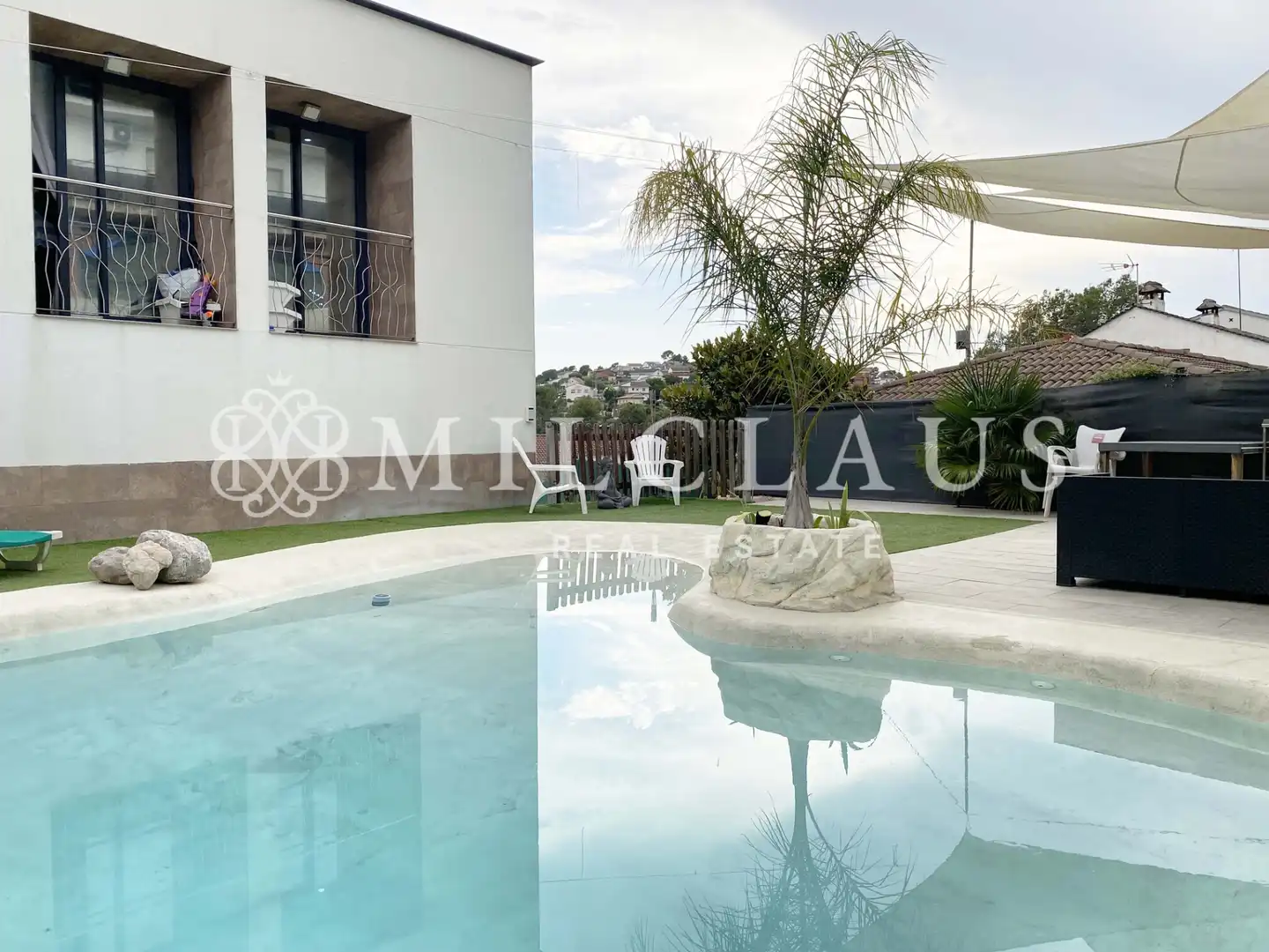 Schwimmbecken von Haus oder Chalet zum Verkauf in Lliçà d'Amunt mit Klimaanlage, Heizung und Privatgarten