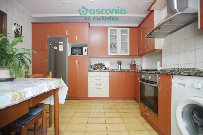Appartamento con balcone in vendita a Arabaren Kalea, imagen 7