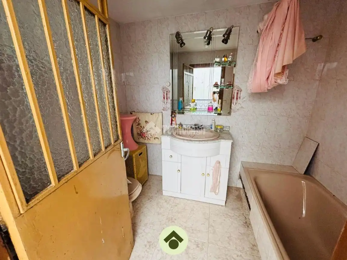 Baño de Casa adosada en venta en Adamuz