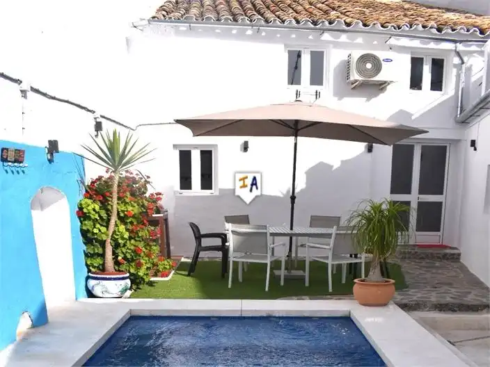 Casa adosada en venta en Villanueva de San Juan