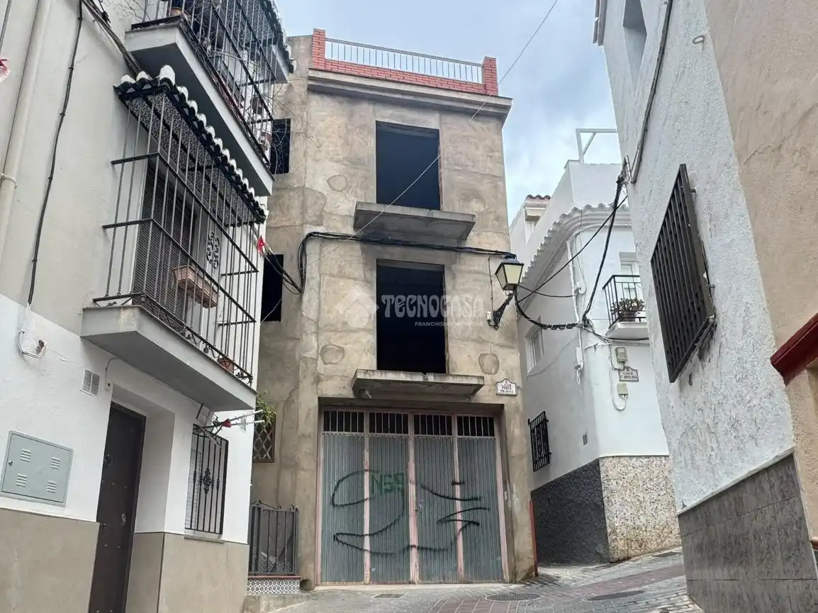 Casa bifamiliare in vendita a Ítrabo