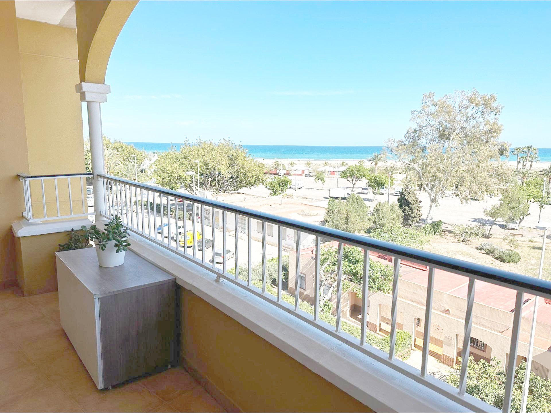 Flat to rent in Avenida MEDITERRANEO, Playa Puerto de Sagunto