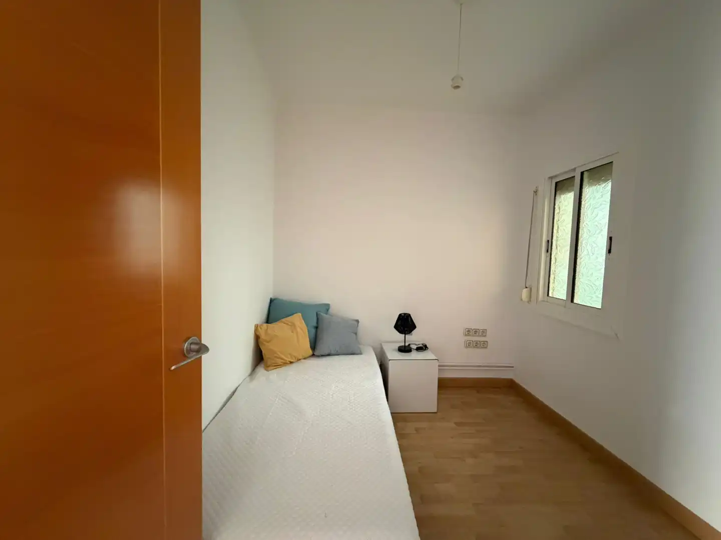 Schlafzimmer von Wohnung zum Verkauf in Rubí mit Heizung, Ofen und Balkon