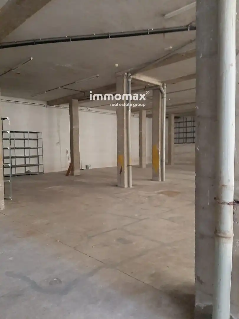 Nau industrial en venda en Sant Feliu de Llobregat