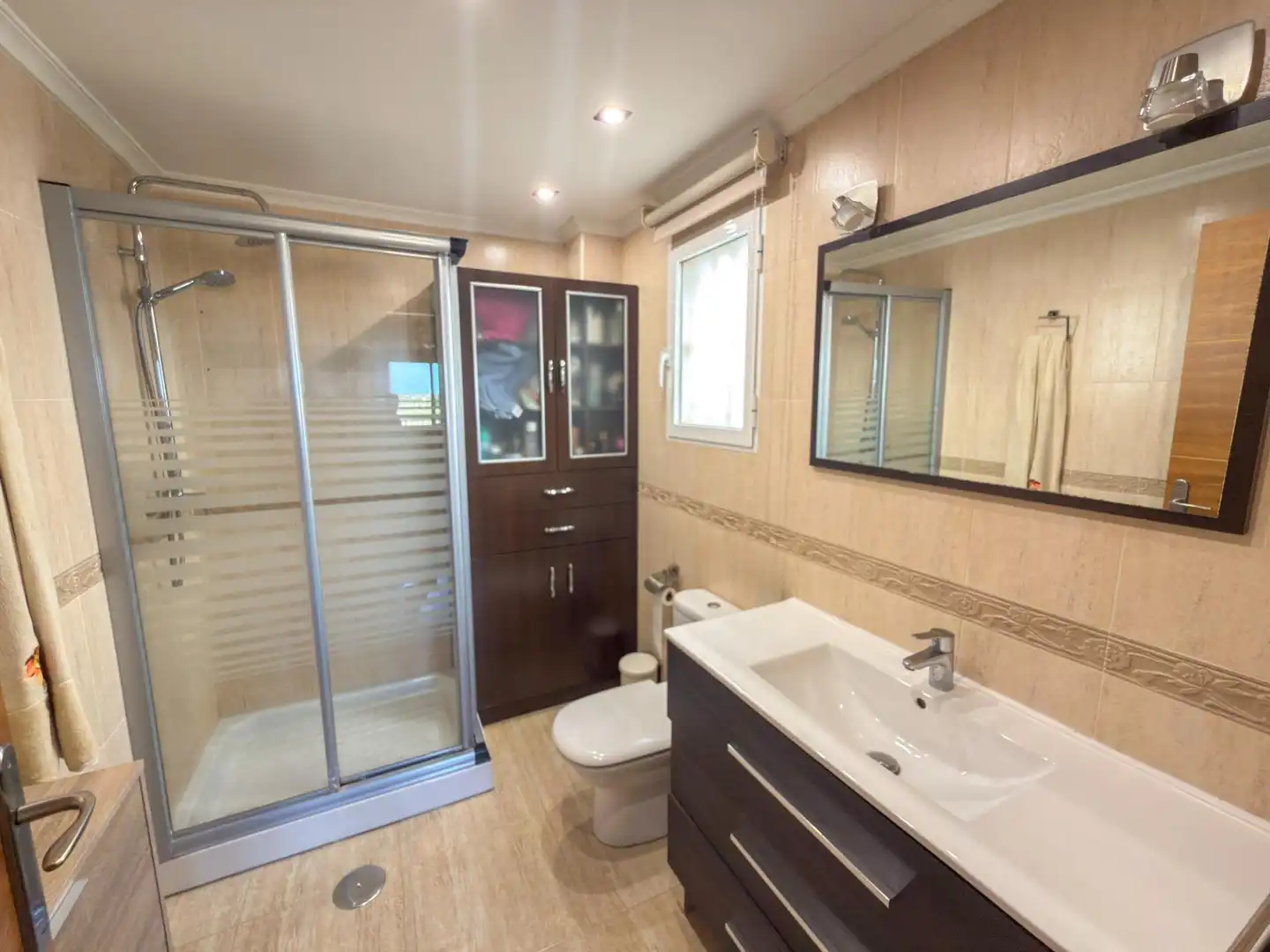 Baño de Piso en venta en Callosa de Segura con Aire acondicionado, Trastero y Balcón