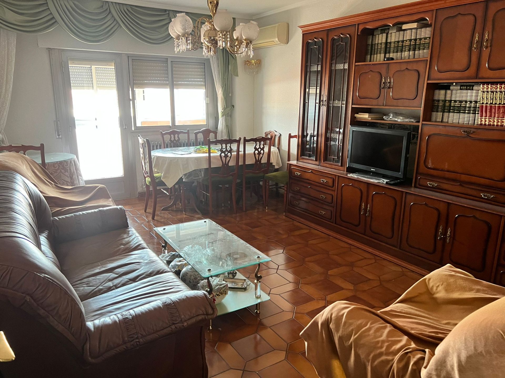 Sala d'estar de Pis en venda en  Zaragoza Capital amb Aire condicionat, Calefacció i Balcó