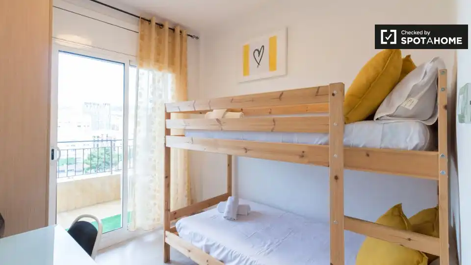 Room in El Clot