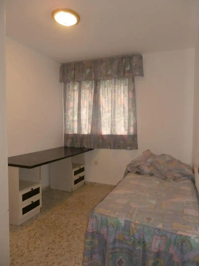 Flat for rent in Valdepasillas - La Paz - Huerta Rosales