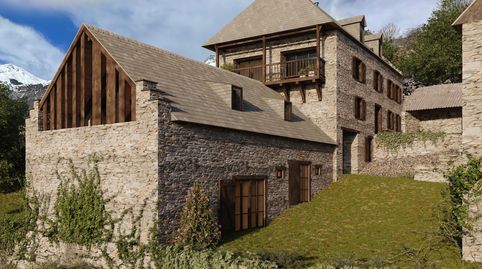Estrena tu casa en la montaña, en Lleida, arquitectura tradicional pirenaica con todo el confort moderno.
