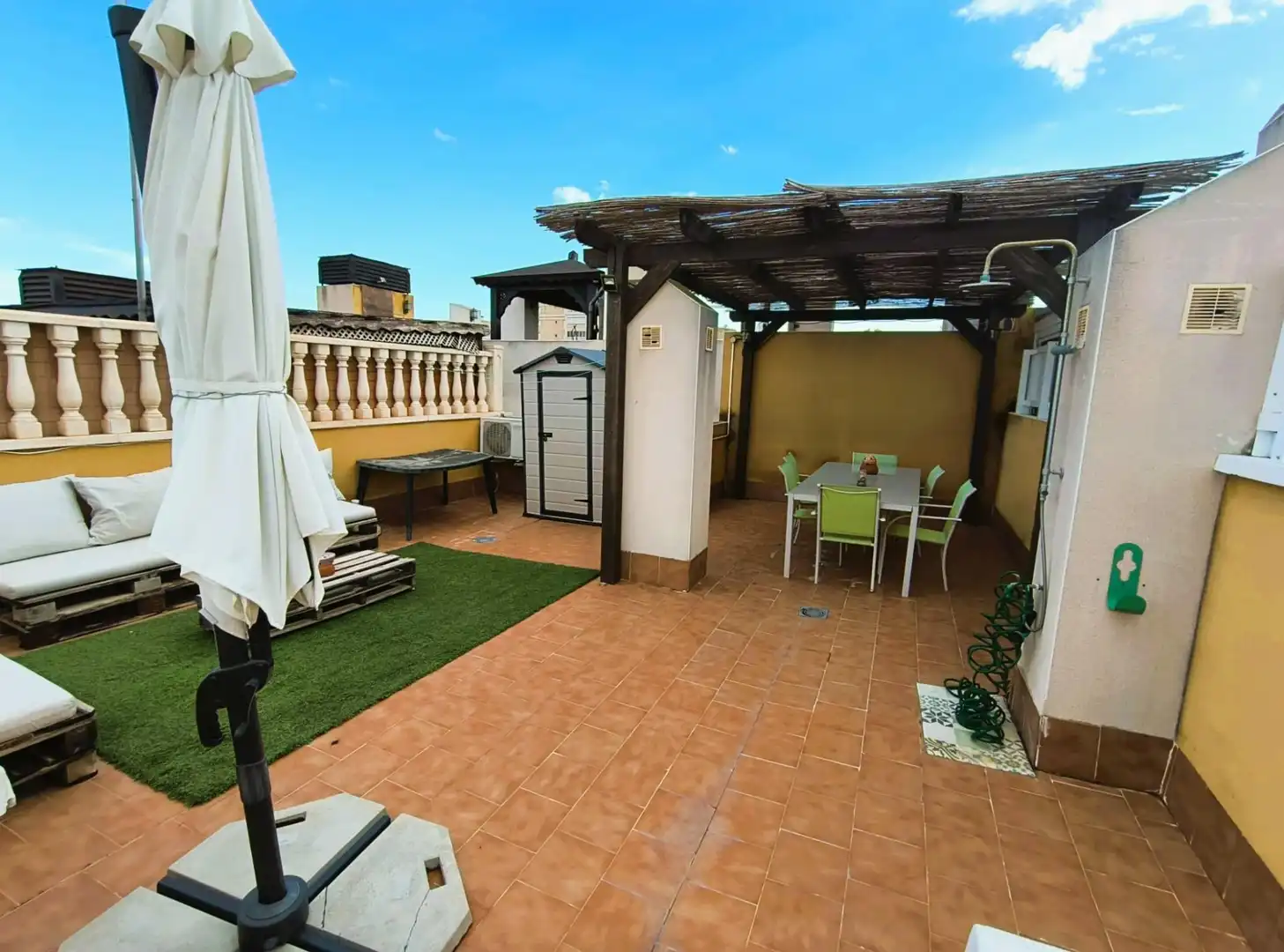 Terrassa de Casa o xalet en venda en Elche / Elx amb Aire condicionat, Jardí privat i Terrassa