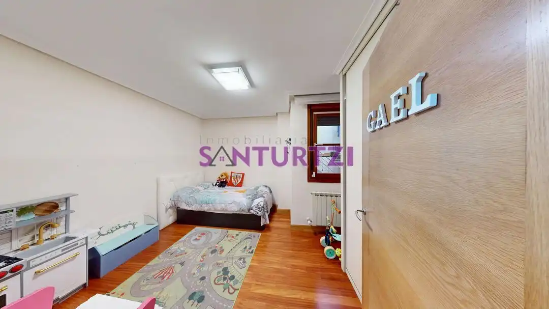 Habitación de Piso en venta en Santurtzi  con Calefacción, Terraza y Trastero