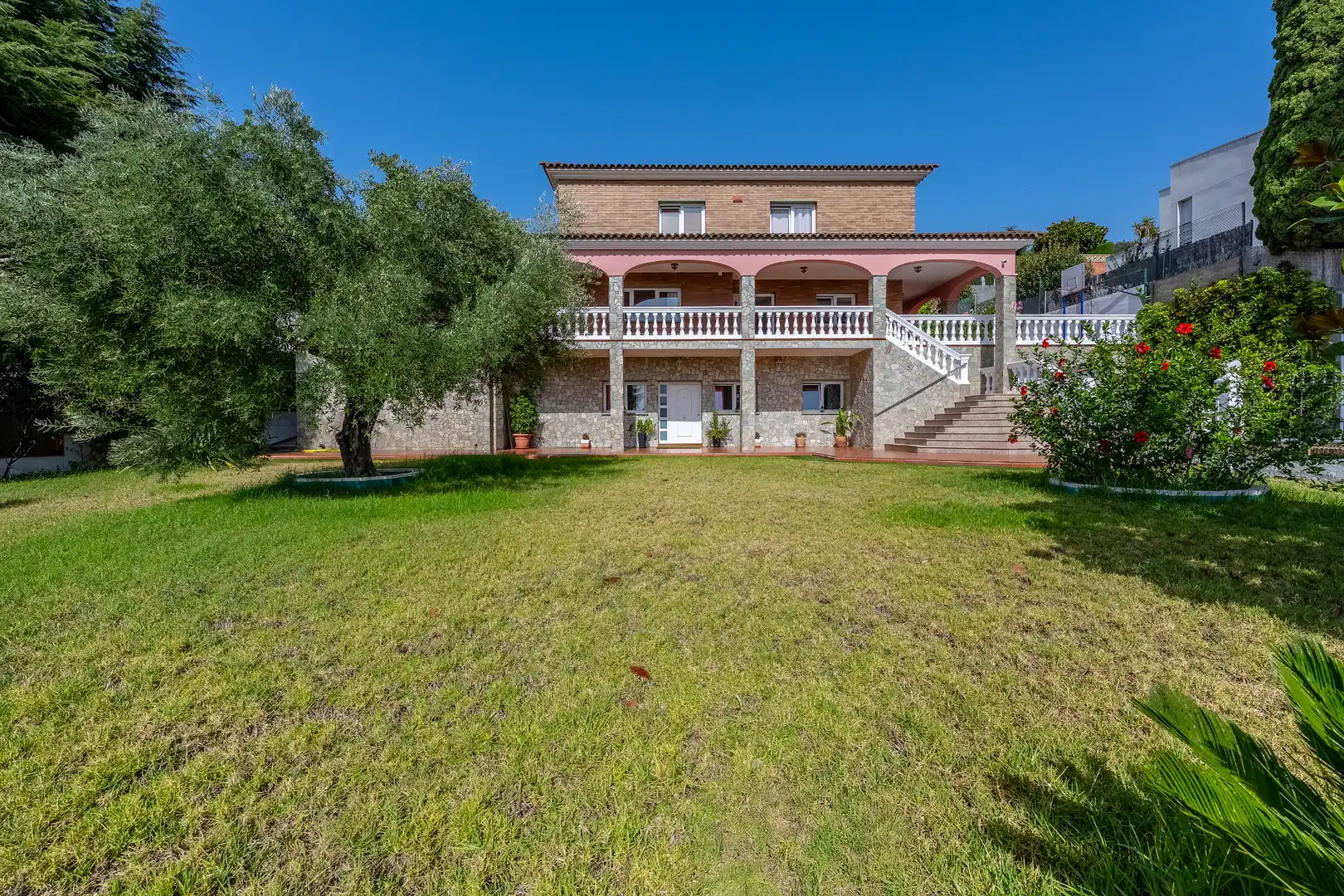 Jardín de Casa o chalet en venta en Badalona con Aire acondicionado, Calefacción y Jardín privado