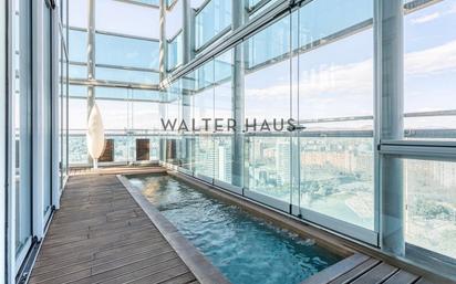 Swimming pool of Attic for sale in  Barcelona Capital  with Air Conditioner, Heating and Parquet flooring