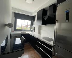 Kitchen of Flat to rent in  Granada Capital  with Air Conditioner, Heating and Balcony